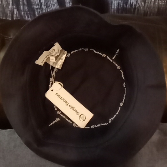 Sergio Tacchini Bucket Hat. N.w.t - Picture 7 of 9
